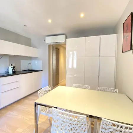 Stylish 2 Bed 1 Min To Palais &