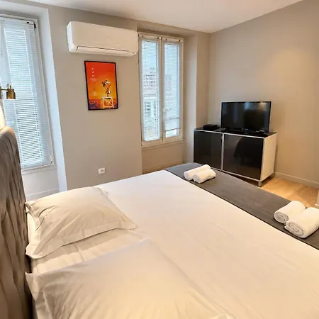 Stylish 2 Bed 1 Min To Palais & Cannes